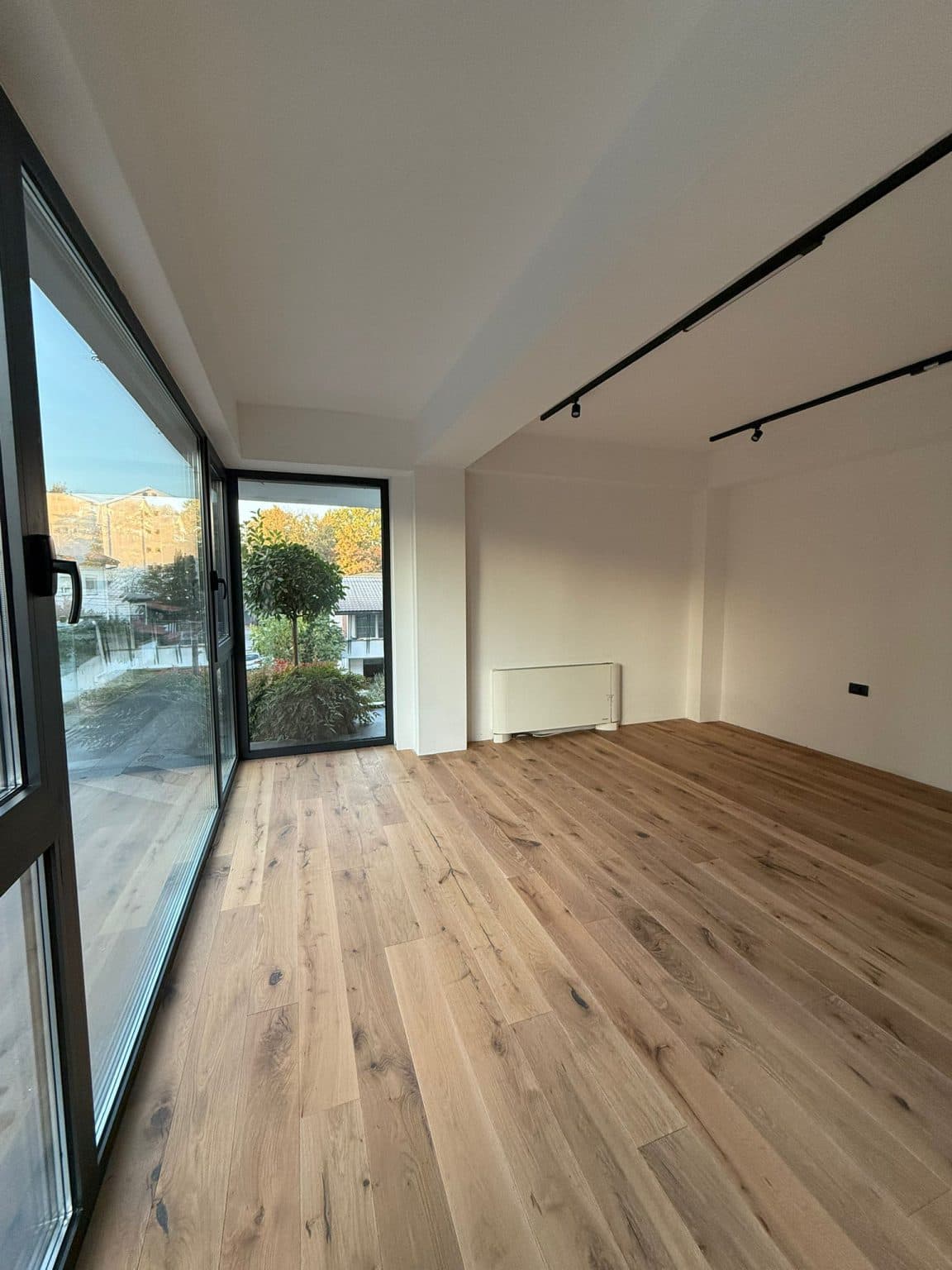 Modern office space 550m2 in Taftalidze - For Rent - Karposh - Image 13
