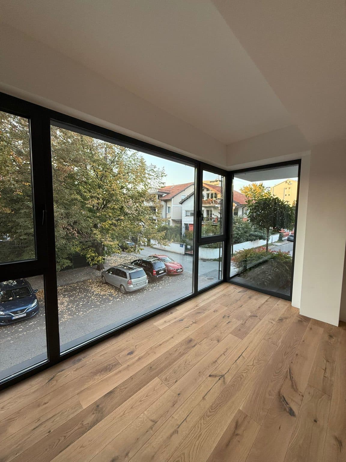 Modern office space 550m2 in Taftalidze - For Rent - Karposh - Image 15