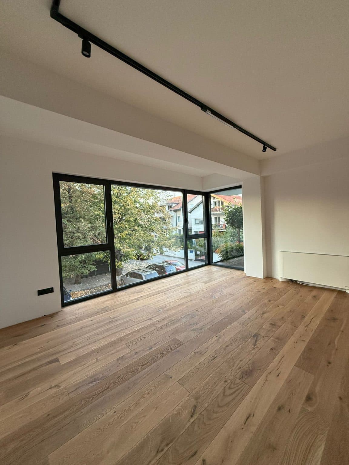 Modern office space 550m2 in Taftalidze - For Rent - Karposh - Image 16