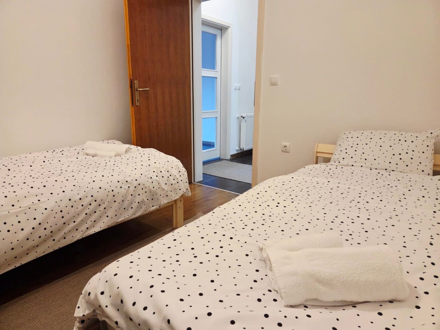 House 250m2 with green yard in Crniche - For Rent - Crniche - Image 17