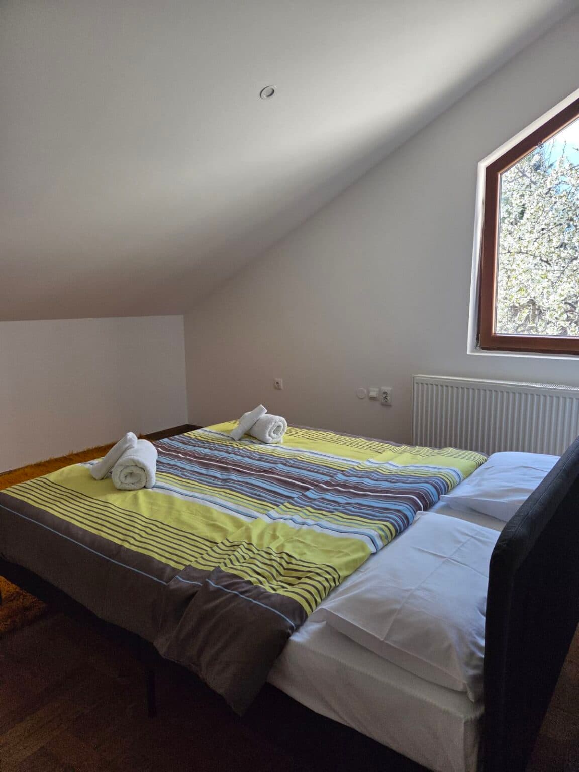 House 250m2 with green yard in Crniche - For Rent - Crniche - Image 22