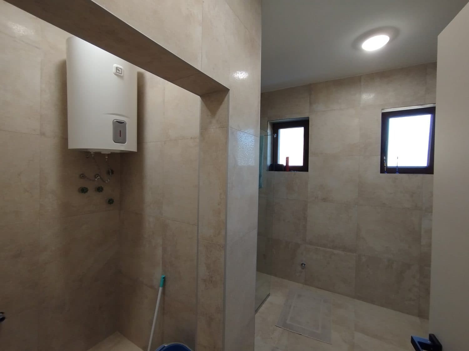 New house 210m2 with yard in Sopište - For Sale - Sopishte - Image 9