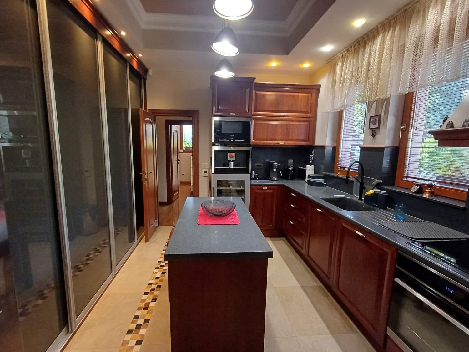 Modern house 250m2 on Vodno - For Rent - Vodno - Image 7