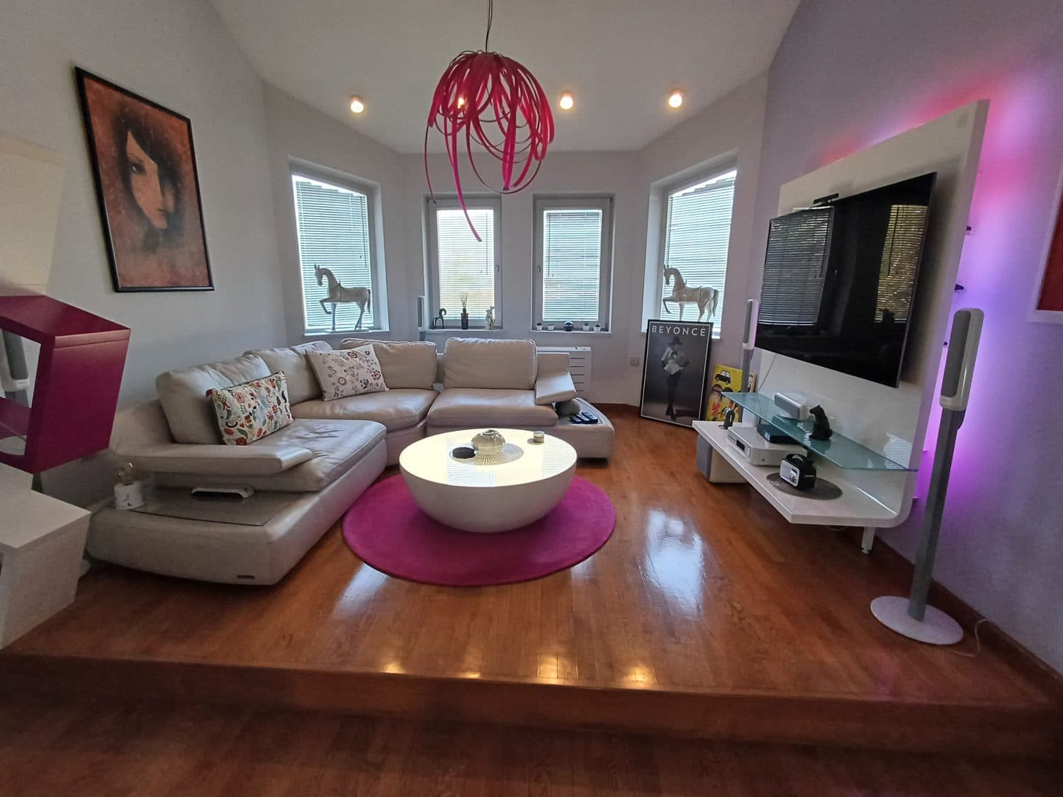 Modern house 250m2 on Vodno - For Rent - Vodno - Image 4