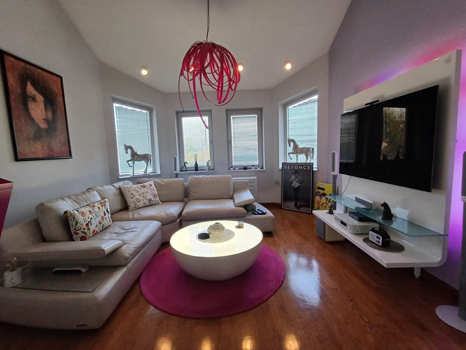 Modern house 250m2 on Vodno - For Rent - Vodno - Image 16