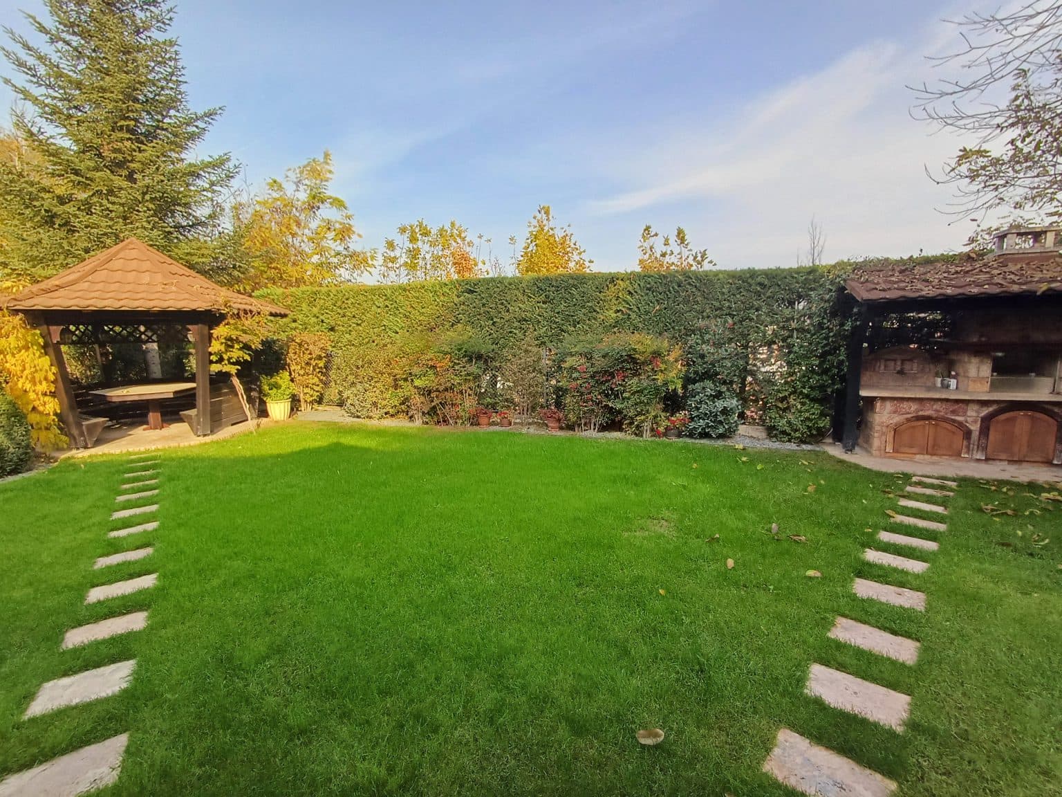 Модерна куќа 250м2 на Водно - За Изнајмување - Водно - Слика 9