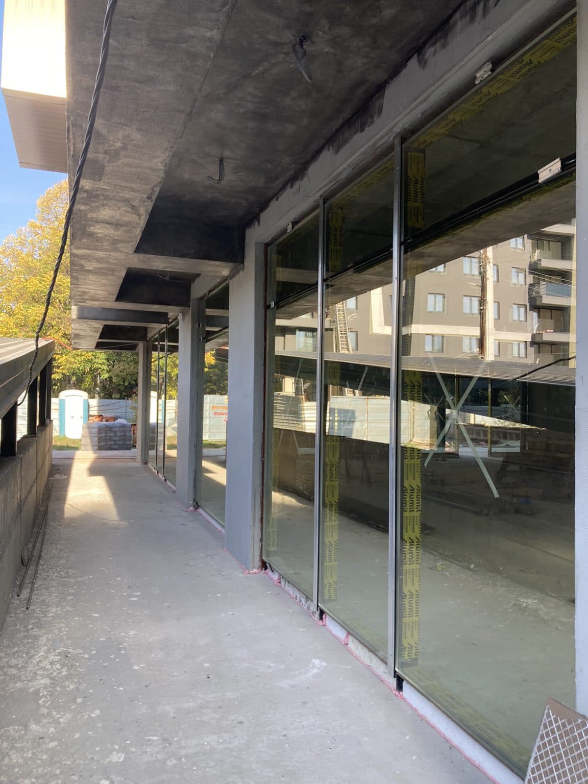 Business space 524m2 in new exclusive building in Center - For Rent - Centar - Image 12