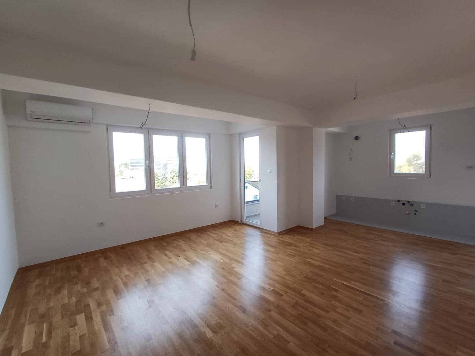 Стан 120м2 на мирна локација во Хром - За Продажба - Ѓорче Петров