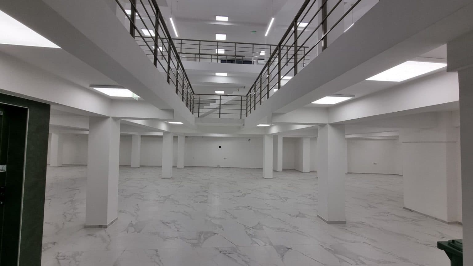 Деловен простор 613м2 во Битола - За Изнајмување - Битола - Слика 1