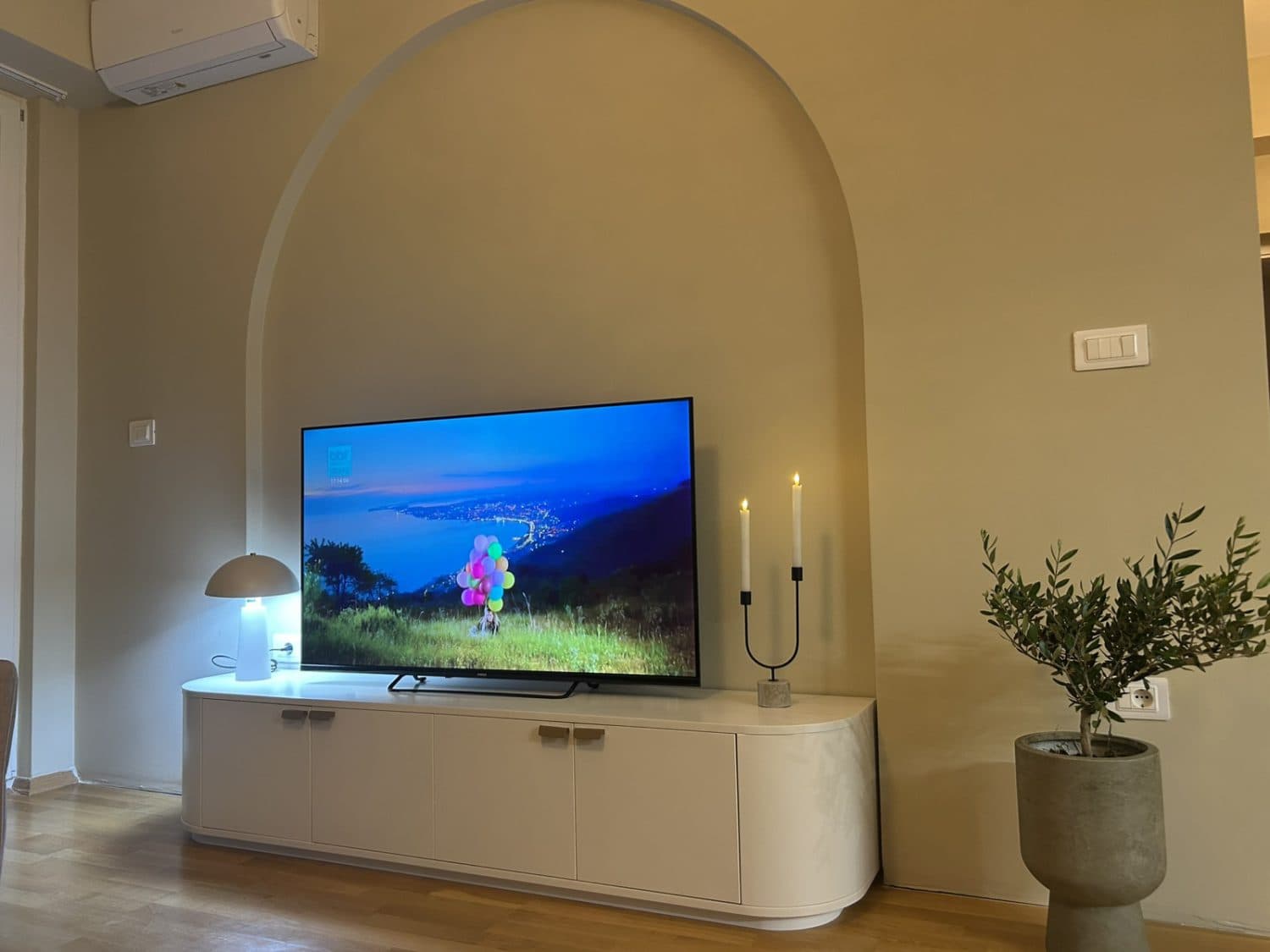 Комплетно опремен стан 73m2 во East Gate - За Изнајмување - Гази Баба - Слика 3