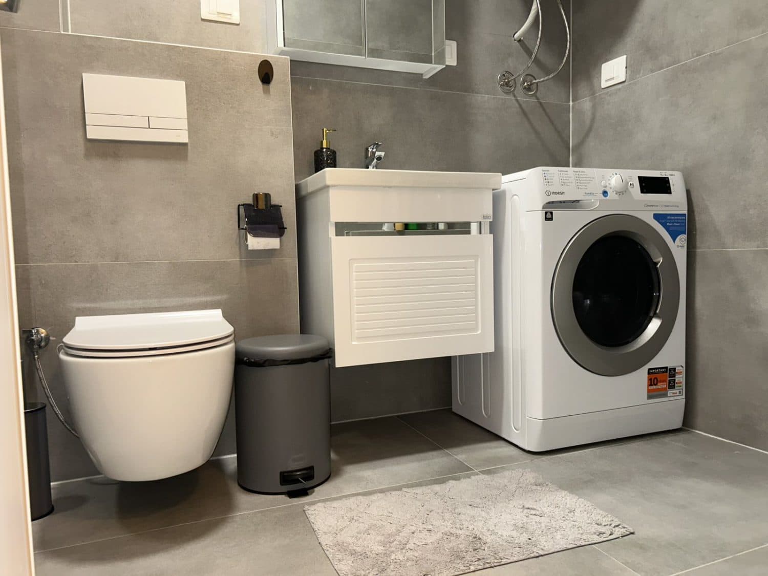 Комплетно опремен стан 73m2 во East Gate - За Изнајмување - Гази Баба - Слика 7