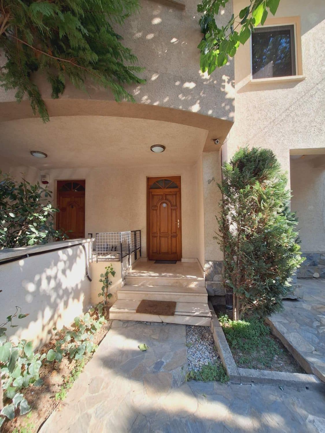 House 250m2 with green yard in Crniche - For Rent - Crniche - Image 6