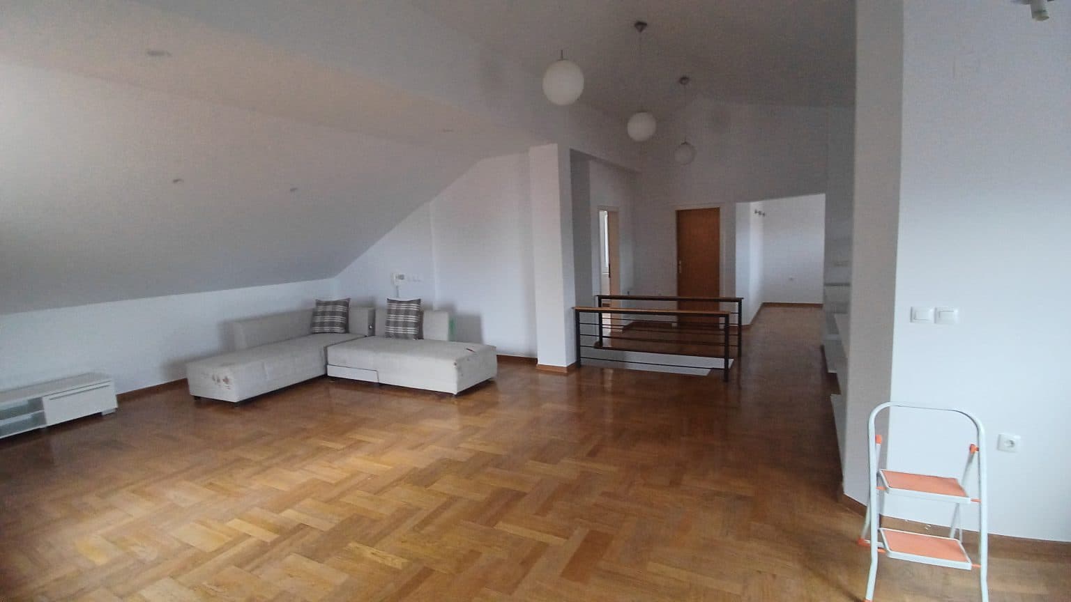 House 250m2 with green yard in Crniche - For Rent - Crniche - Image 10