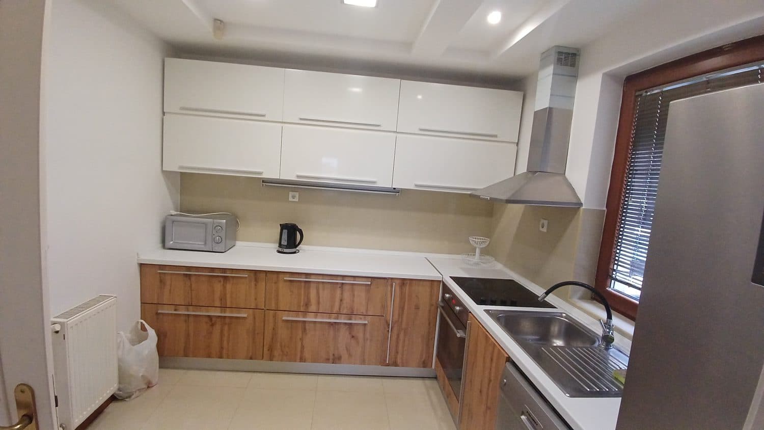 House 250m2 with green yard in Crniche - For Rent - Crniche - Image 12