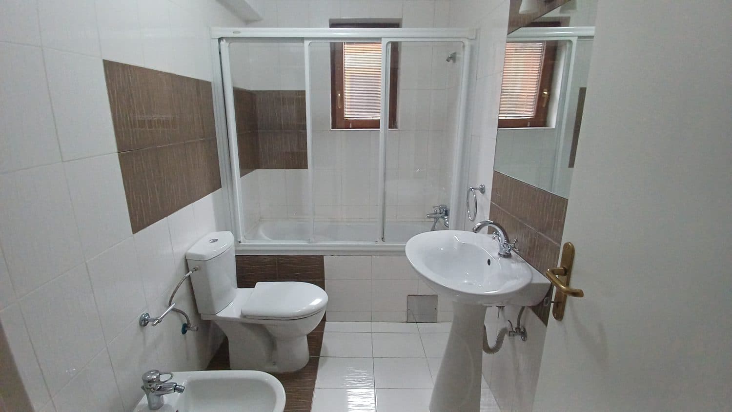 House 250m2 with green yard in Crniche - For Rent - Crniche - Image 14