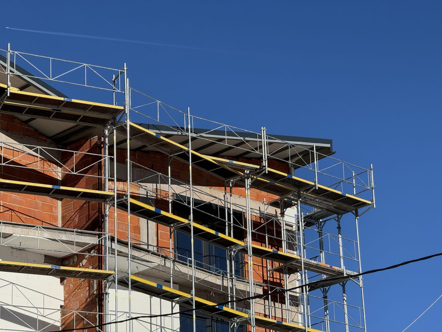 Нoв 72м2 aпартман во Маврово - За Продажба - Маврово - Слика 22