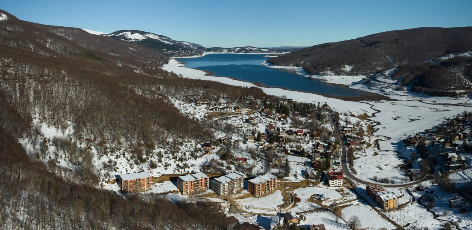 Пентхаус во приватен комплекс во Маврово - За Продажба - Маврово - Слика 13