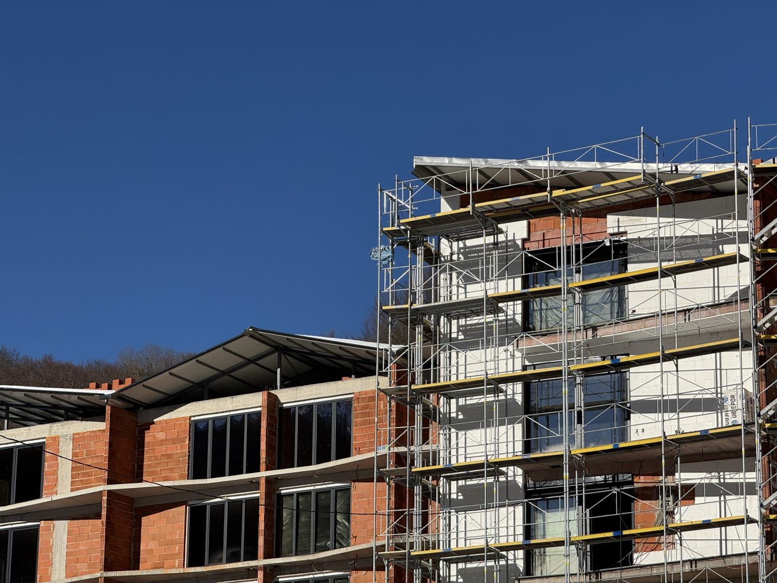 Пентхаус во приватен комплекс во Маврово - За Продажба - Маврово - Слика 15