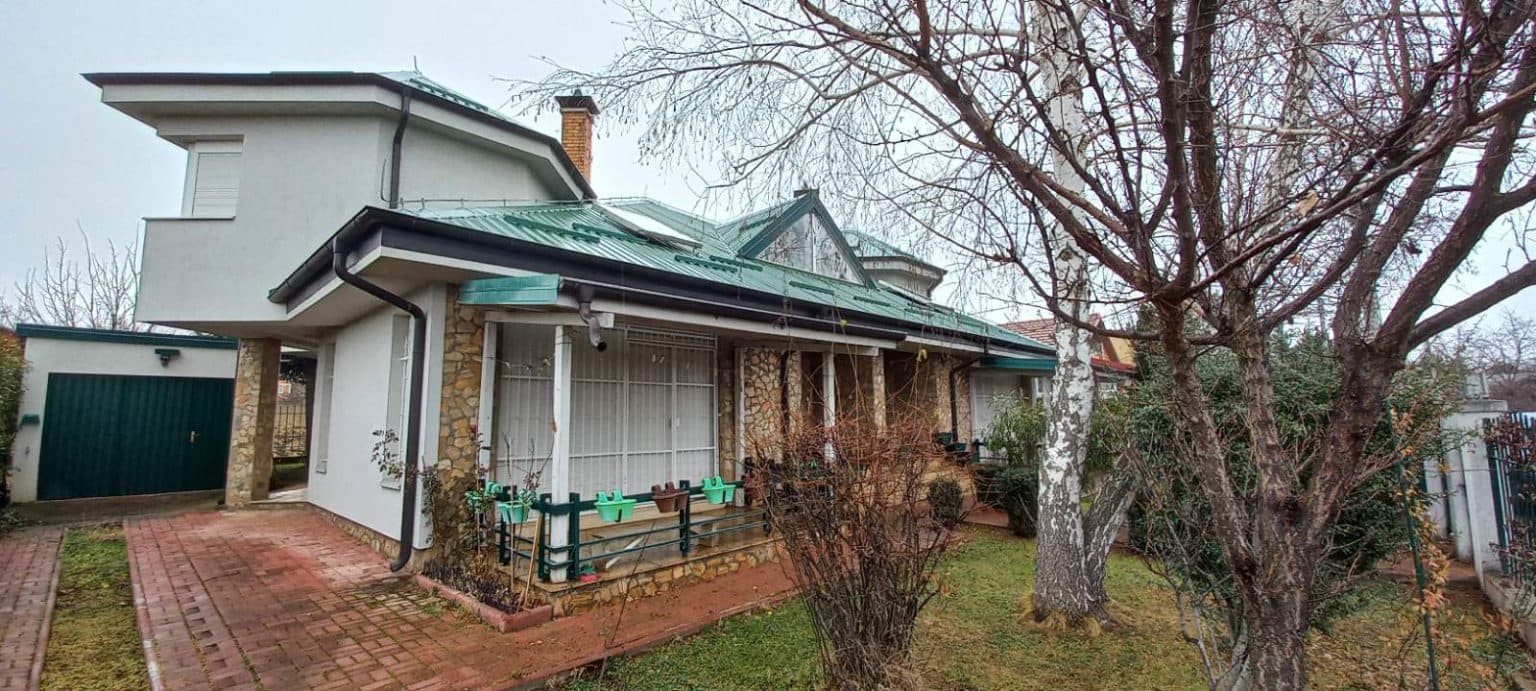 Spacious house 300m2 with garden in Vizbegovo - For Sale - Karposh - Image 2