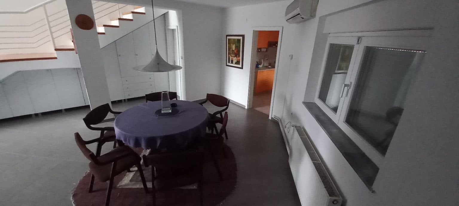 Spacious house 300m2 with garden in Vizbegovo - For Sale - Karposh - Image 8