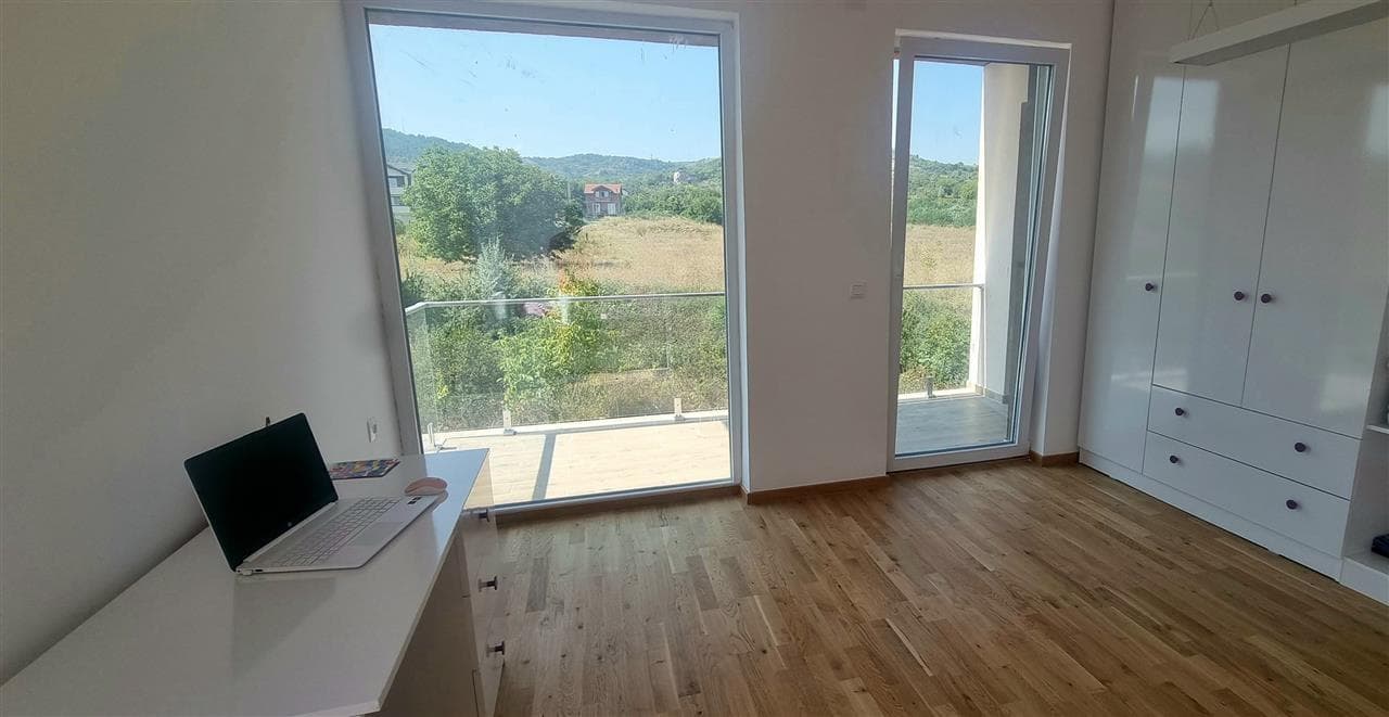 Се продава модерна куќа во Пинтија - За Продажба - Кисела Вода - Слика 6