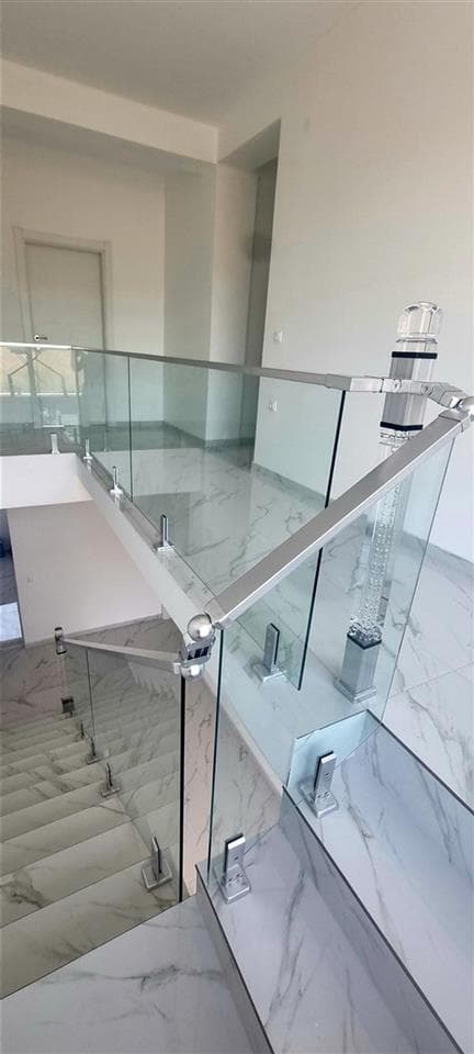 Се продава модерна куќа во Пинтија - За Продажба - Кисела Вода - Слика 3