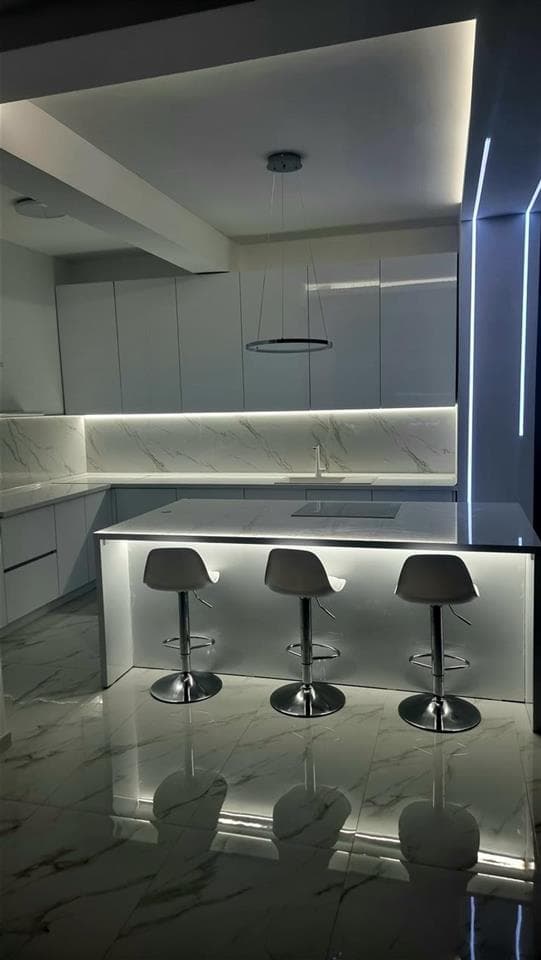 Се продава модерна куќа во Пинтија - За Продажба - Кисела Вода - Слика 5