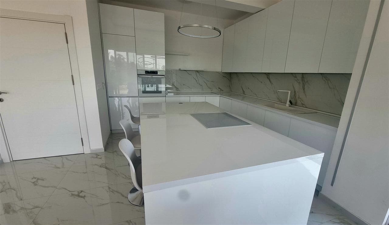 Се продава модерна куќа во Пинтија - За Продажба - Кисела Вода - Слика 10