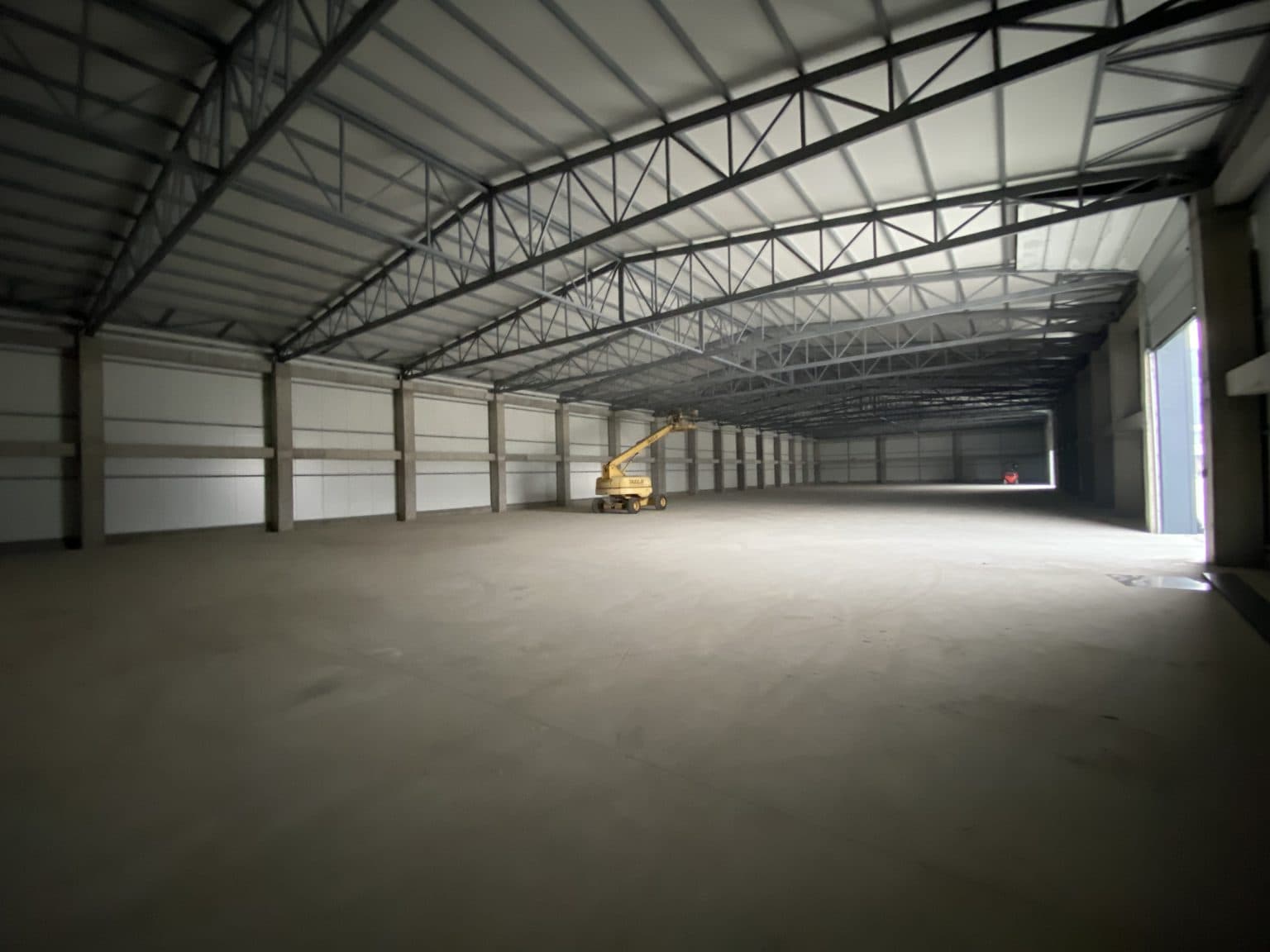 Индустриски објект 2500м2 - 3