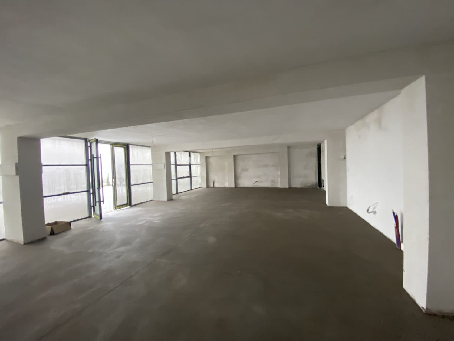 Индустриски објект 2500м2 - За Изнајмување - Ѓорче Петров - Слика 8