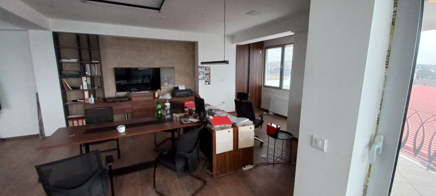 Warehouse 2900m2 with office building in Vizbegovo - За Изнајмување - Карпош - Image 6