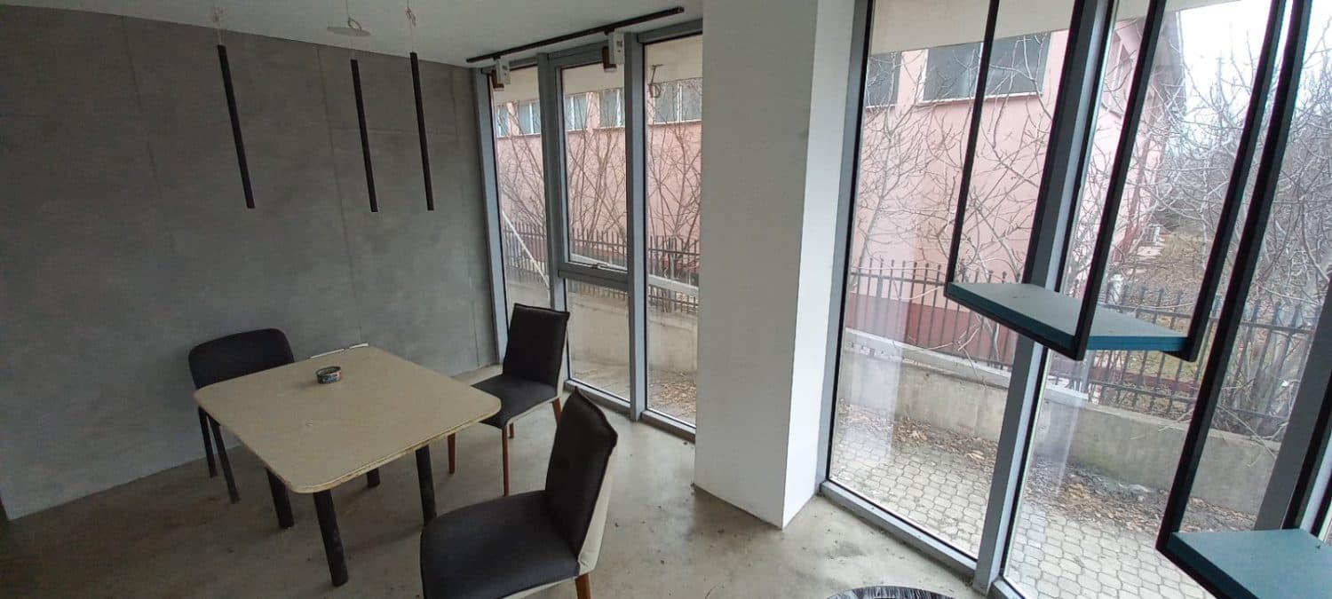 Warehouse 2900m2 with office building in Vizbegovo - За Изнајмување - Карпош - Image 10