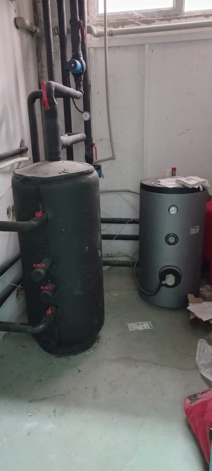 Warehouse 2900m2 with office building in Vizbegovo - За Изнајмување - Карпош - Image 19