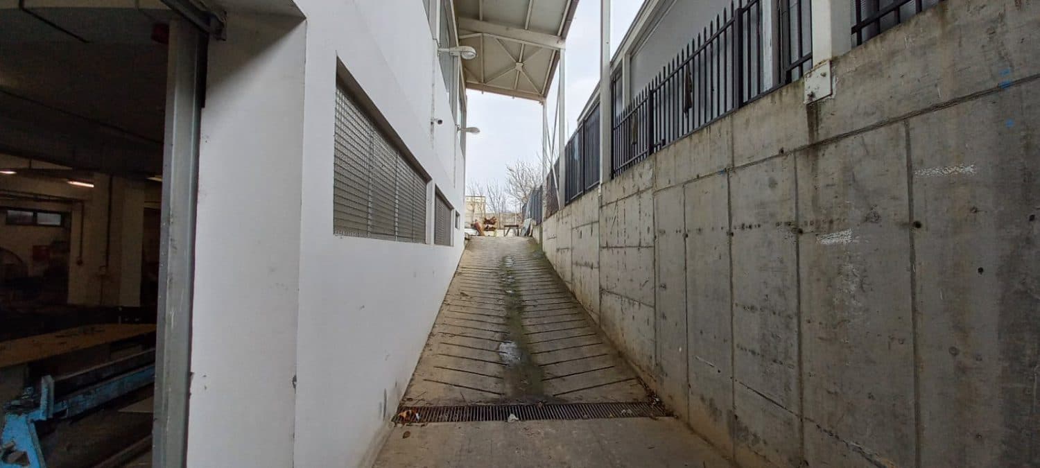 Warehouse 2900m2 with office building in Vizbegovo - За Изнајмување - Карпош - Image 20