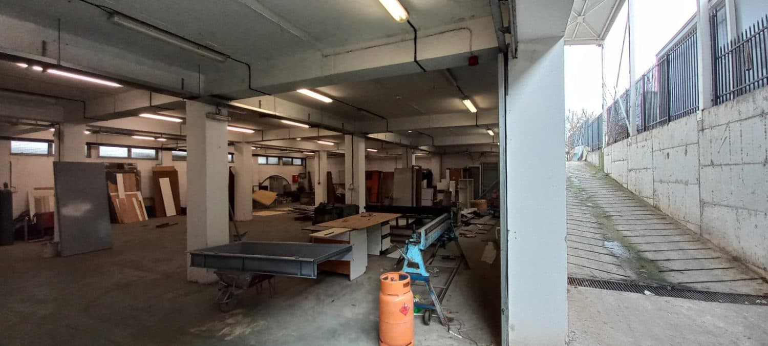 Warehouse 2900m2 with office building in Vizbegovo - За Изнајмување - Карпош - Image 23