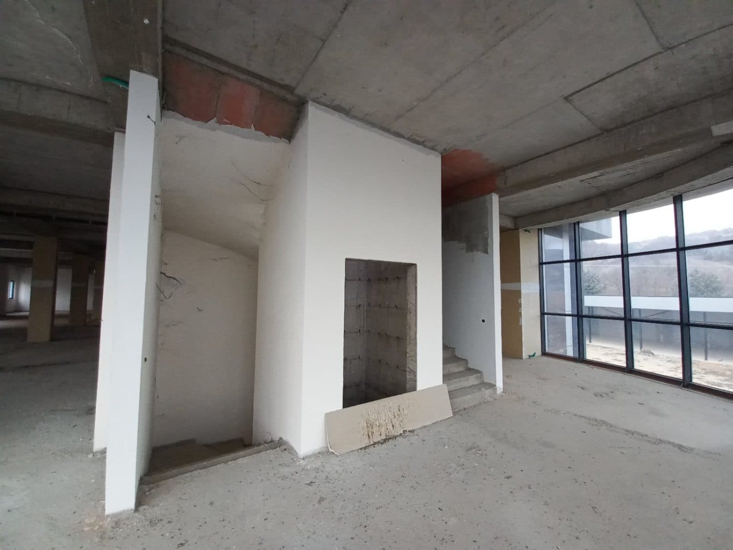 Магацин 2900м2 во Ѓорче Петров - За Изнајмување - Ѓорче Петров - Слика 6