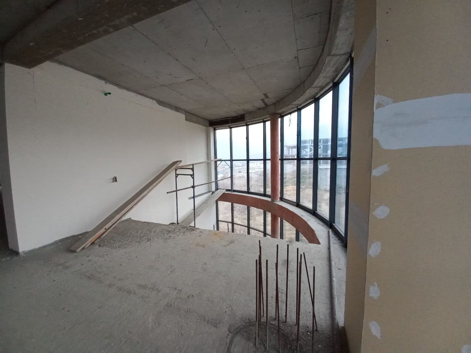 Магацин 2900м2 во Ѓорче Петров - За Изнајмување - Ѓорче Петров - Слика 5