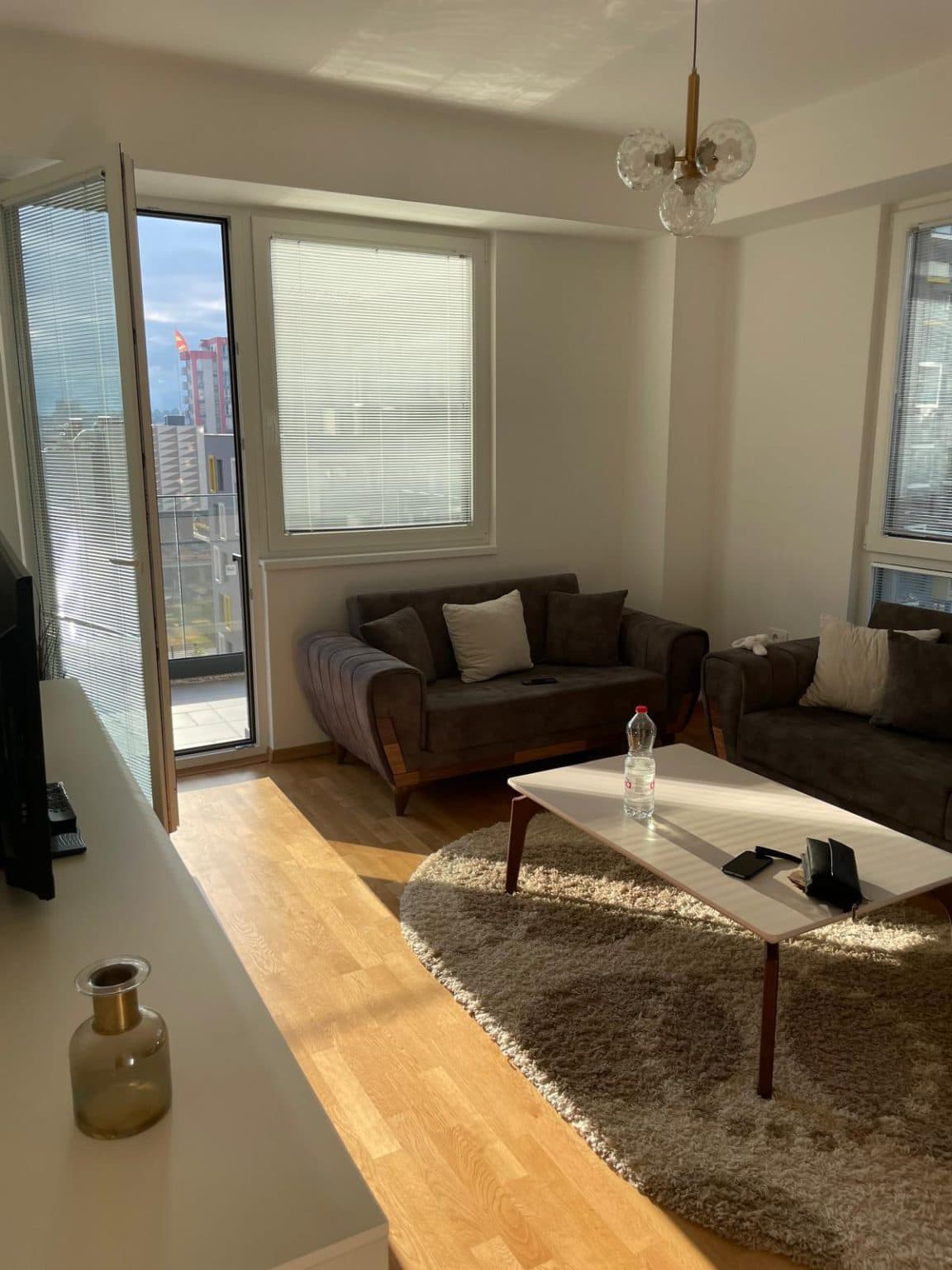 Стан 79м2 во комплексот East Gate - За Изнајмување - Гази Баба