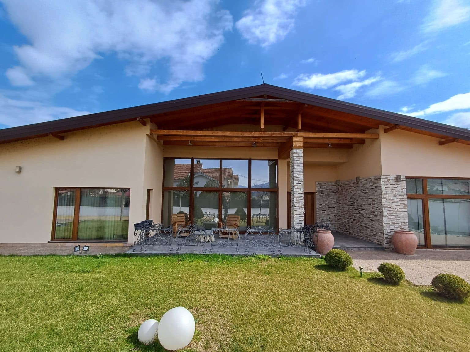 House 267m2 with spacious yard in Bardovci - For Rent - Bardovci