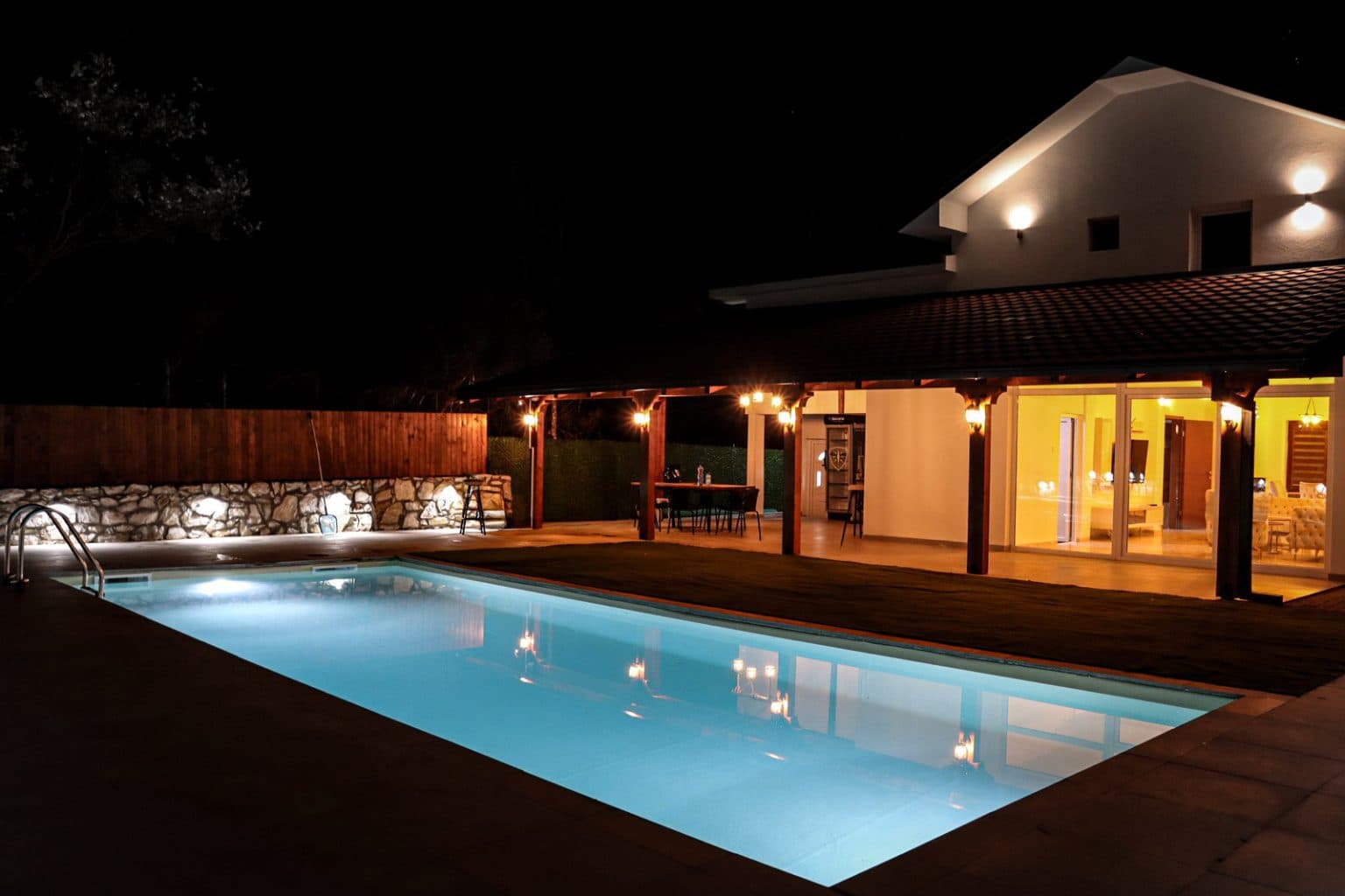 Villa 200m2 in Chucher-Sandevo - For Rent - Cucer - Sandevo - Image 5