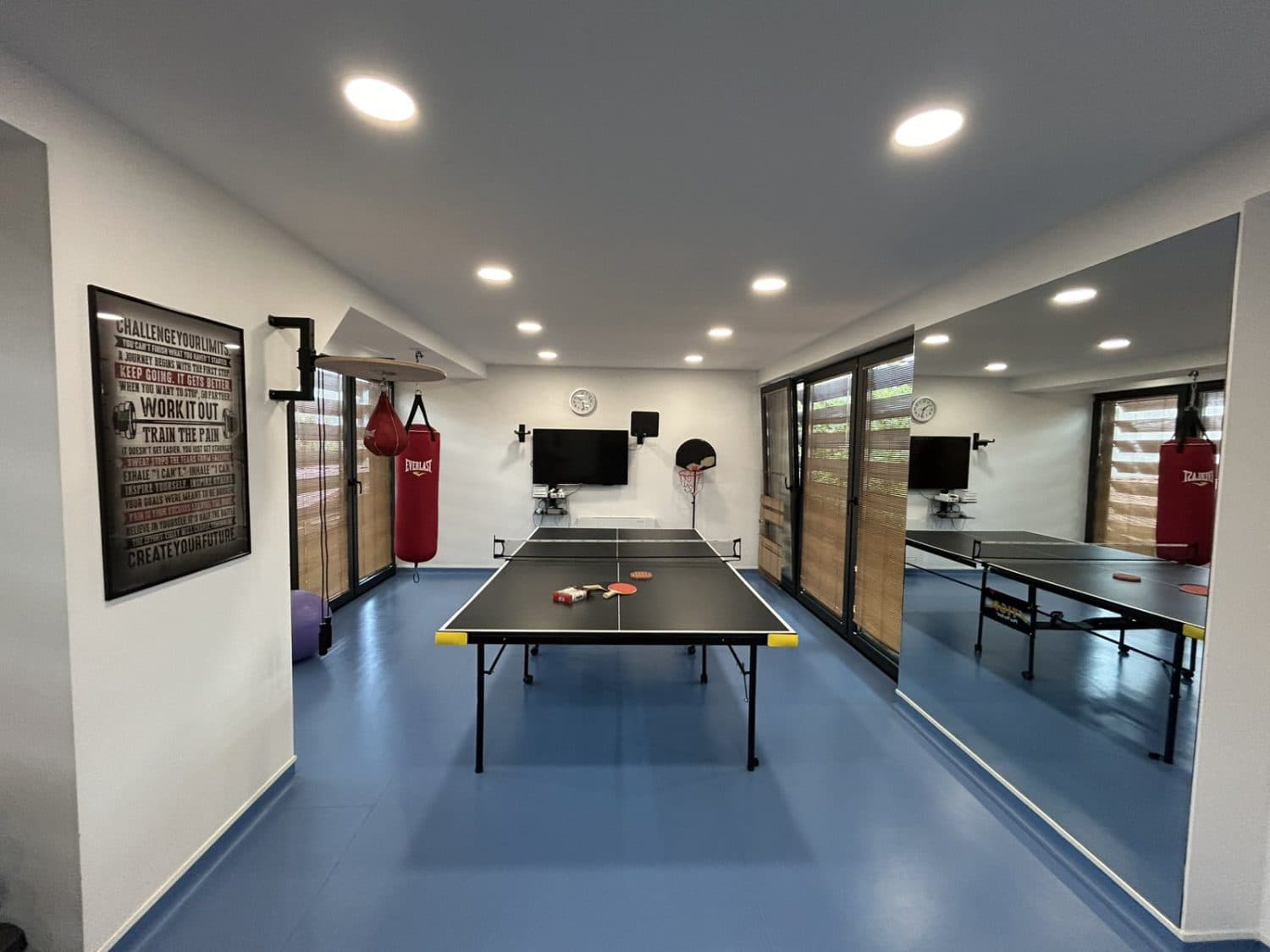 Modern house 429m2 in Taftalidze - For Rent - Karposh - Image 16