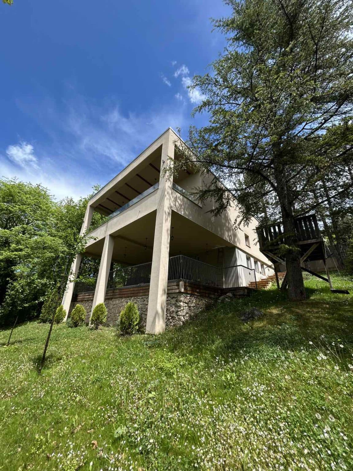 House 200m2 in Brodec - 2