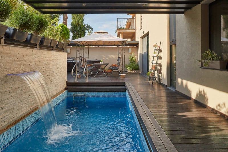 Modern house 429m2 in Taftalidze - For Rent - Karposh