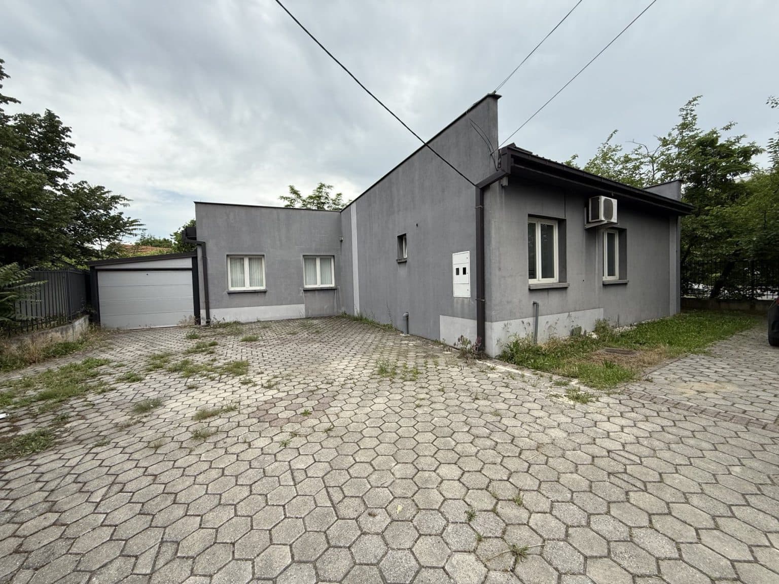 Деловен простор 92м2 во Центар - За Изнајмување - Центар - Слика 10