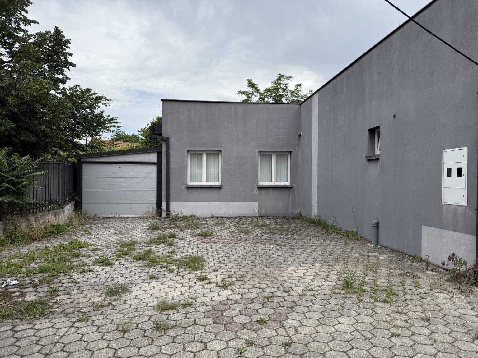 Деловен простор 92м2 во Центар - За Изнајмување - Центар - Слика 11