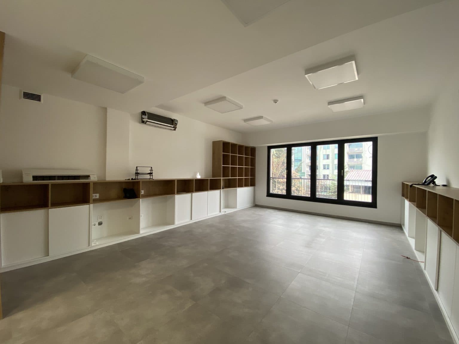 Business Space 560m2 in Center - For Rent - Centar - Image 4