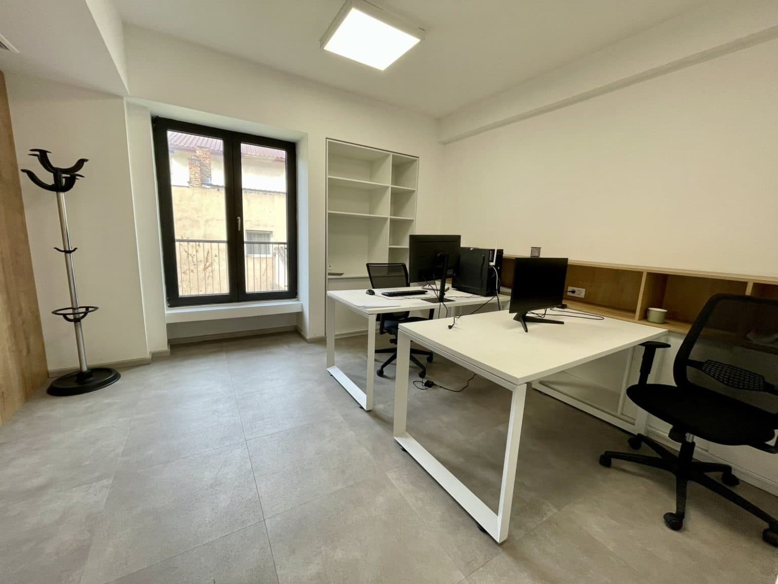 Business Space 560m2 in Center - For Rent - Centar - Image 9