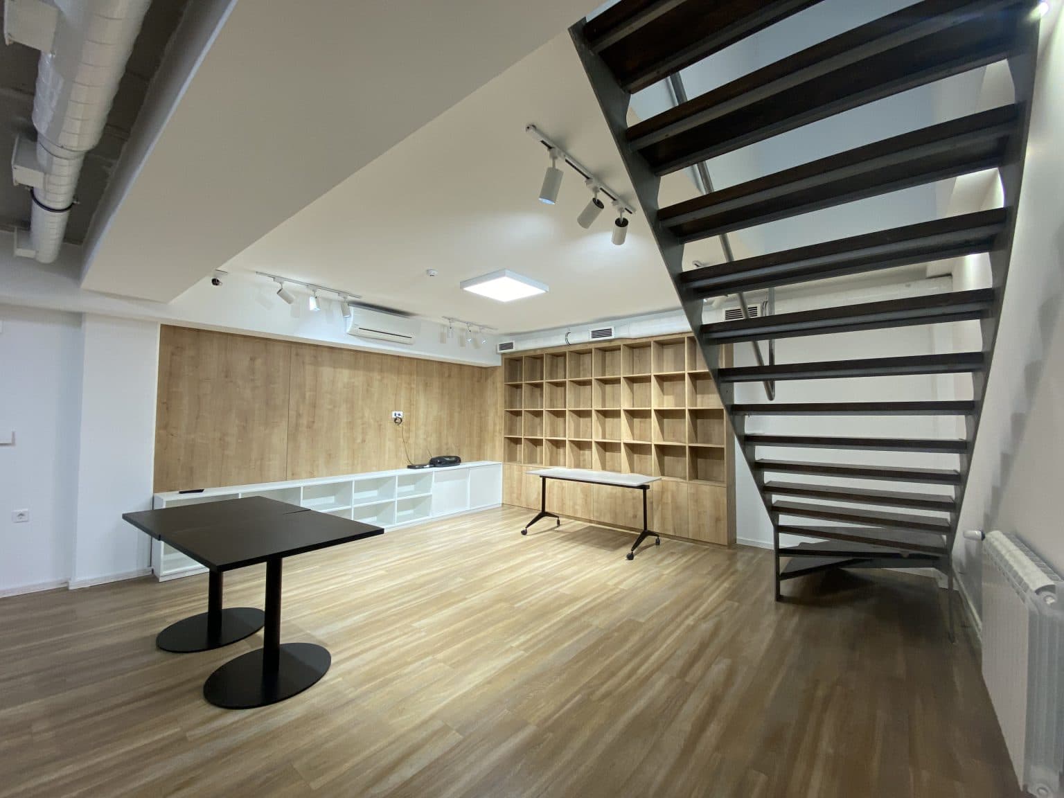 Business Space 560m2 in Center - For Rent - Centar - Image 14