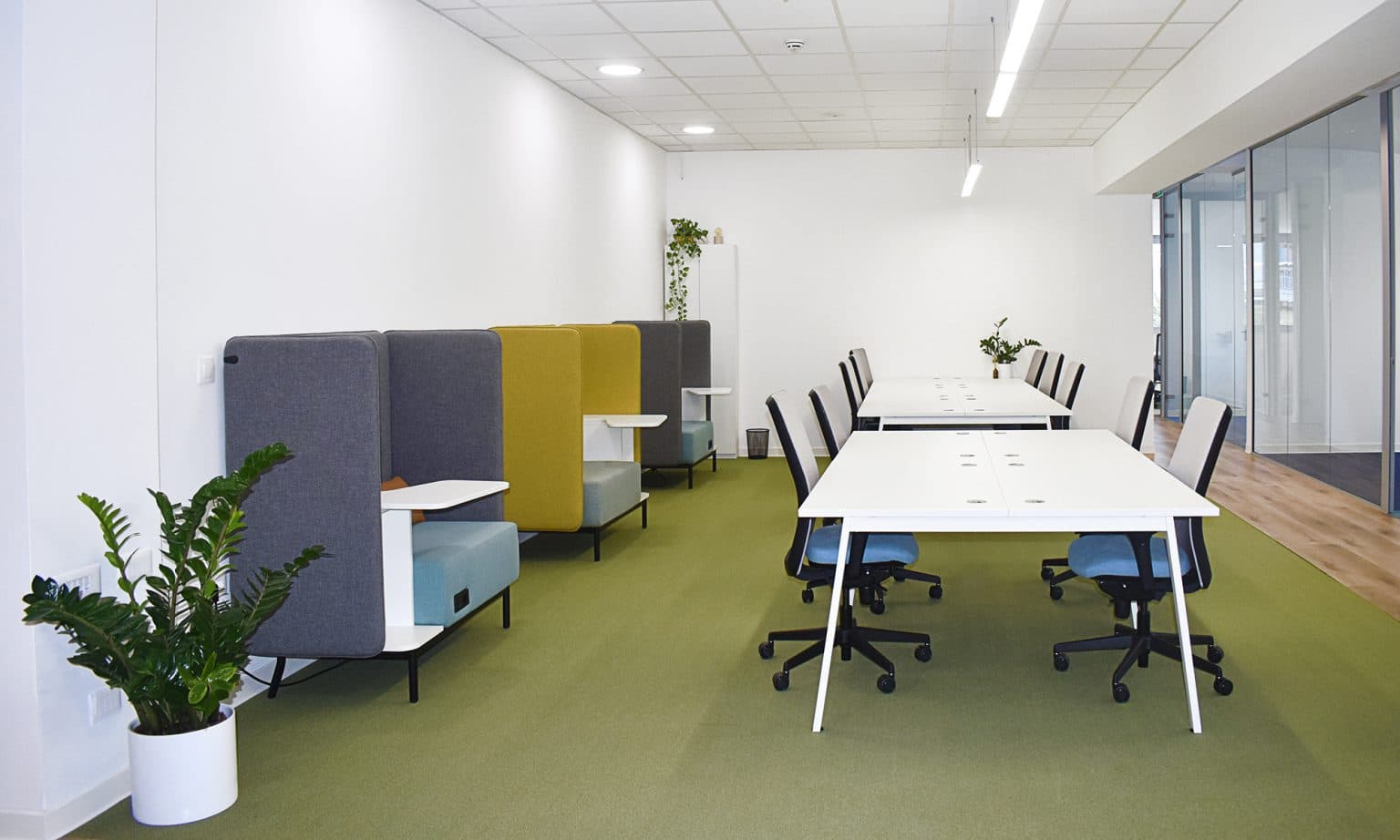 Joy деловен простор во Manhattan Business Centar - За Изнајмување - Центар - Слика 1