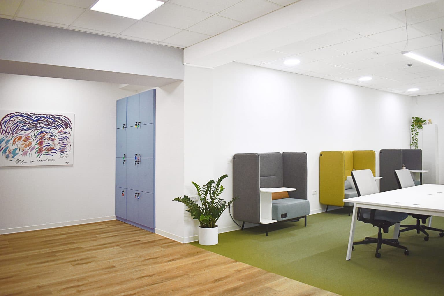 Joy деловен простор во Manhattan Business Centar - За Изнајмување - Центар - Слика 2